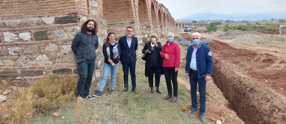 Увид на Аквадуктот во Скопје