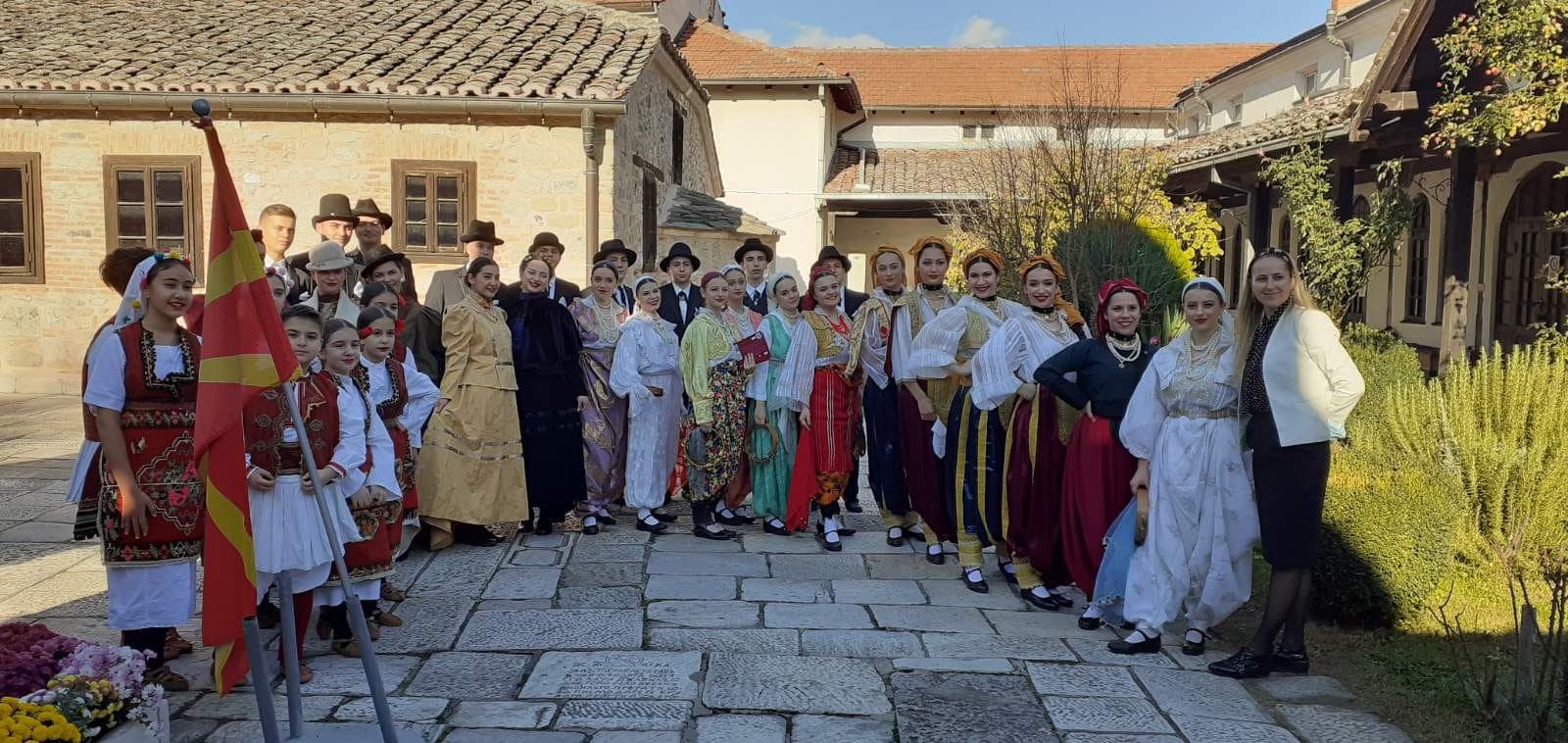 Млади играорци од КУД Орце Николов  Скопје во посета на Црковниот комплекс Свети Спас